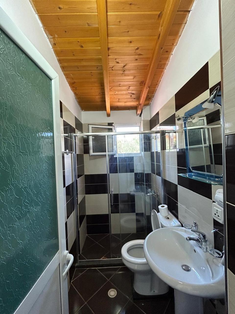Caushi Apartments Ksamil Exterior foto